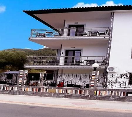 Апартаменты House Anna Houhlia Вурвуру Экстерьер фото